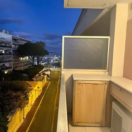 Appartement Studio Neuf A 50m De La Plage Cannes
